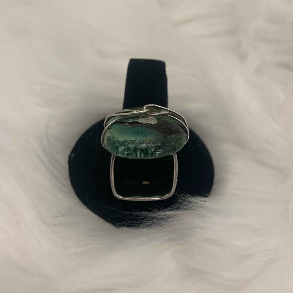Handmade Sterling Silver and Green Glass ring S 7 - Picture 4 of 6